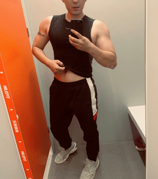 ����������